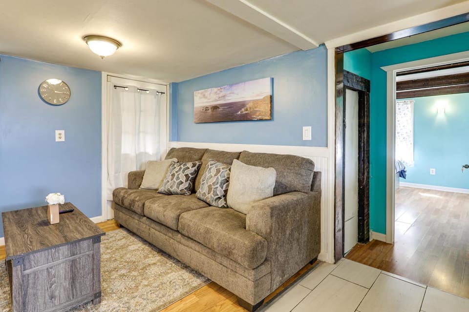 Near I-95 & Rhode Island Border! Pet-Friendly Home House in Rhode Island
