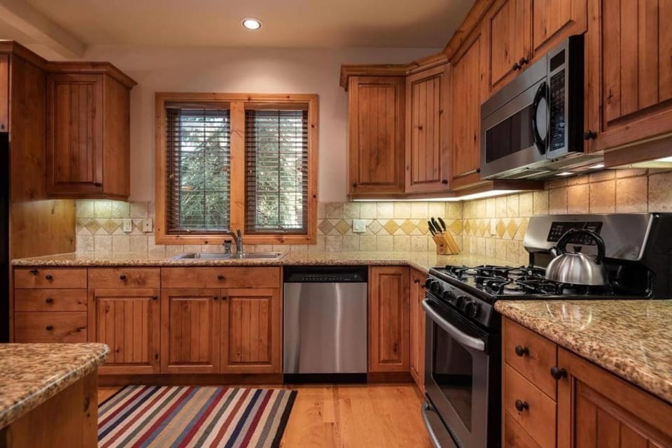 3 Aquila Lodge House in Sunriver