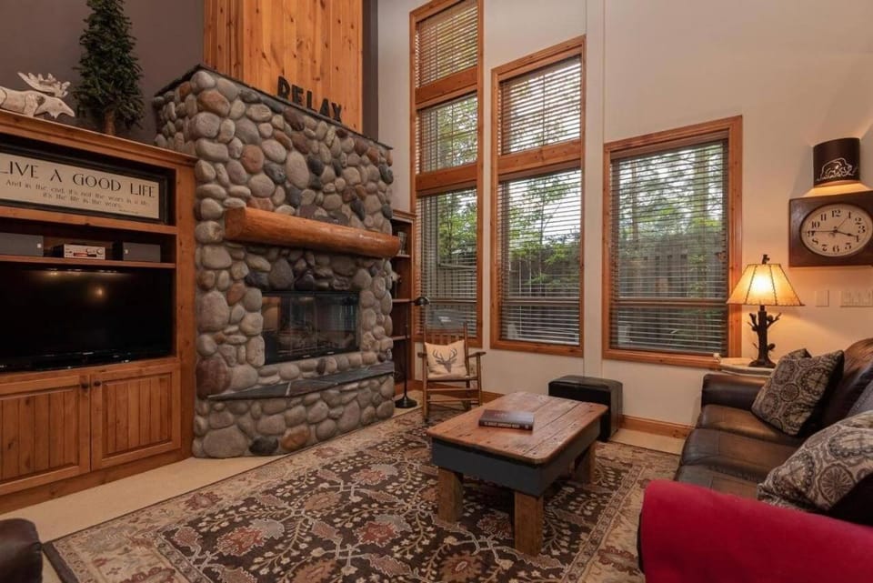 3 Aquila Lodge House in Sunriver