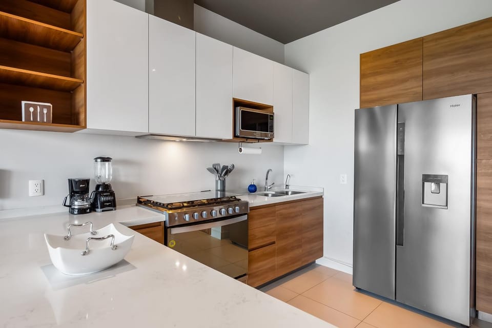 Kitchen or kitchenette, kitchen
