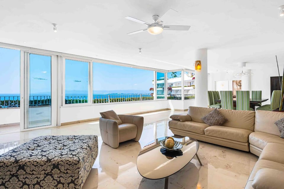 Living room, Seating area, Dining area, Sea view