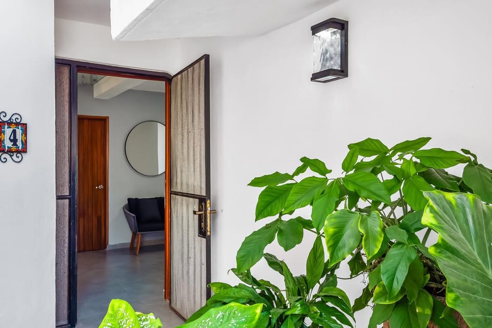 Facade/entrance, Living room