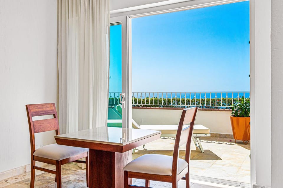 Day, View (from property/room), Balcony/Terrace, Seating area