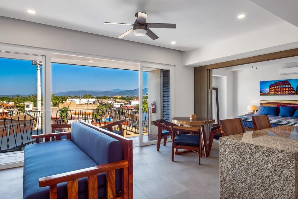 View (from property/room), Balcony/Terrace, Living room, Seating area, Dining area