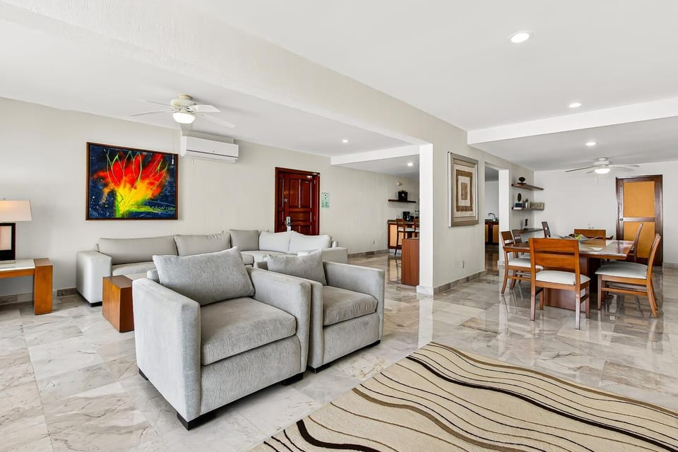 Living room, Seating area, Dining area, air conditioner