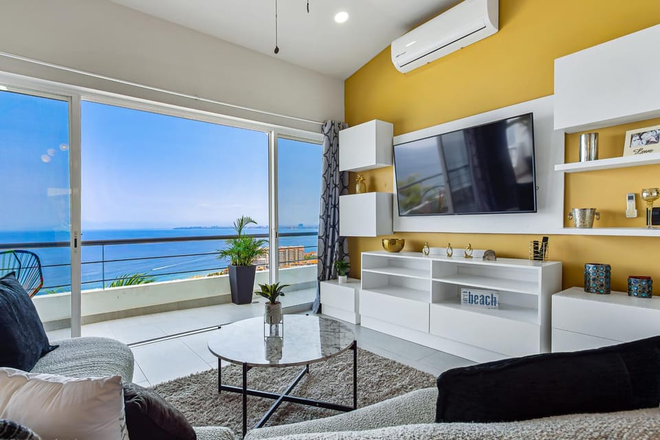 TV and multimedia, Living room, Seating area, Sea view, air conditioner