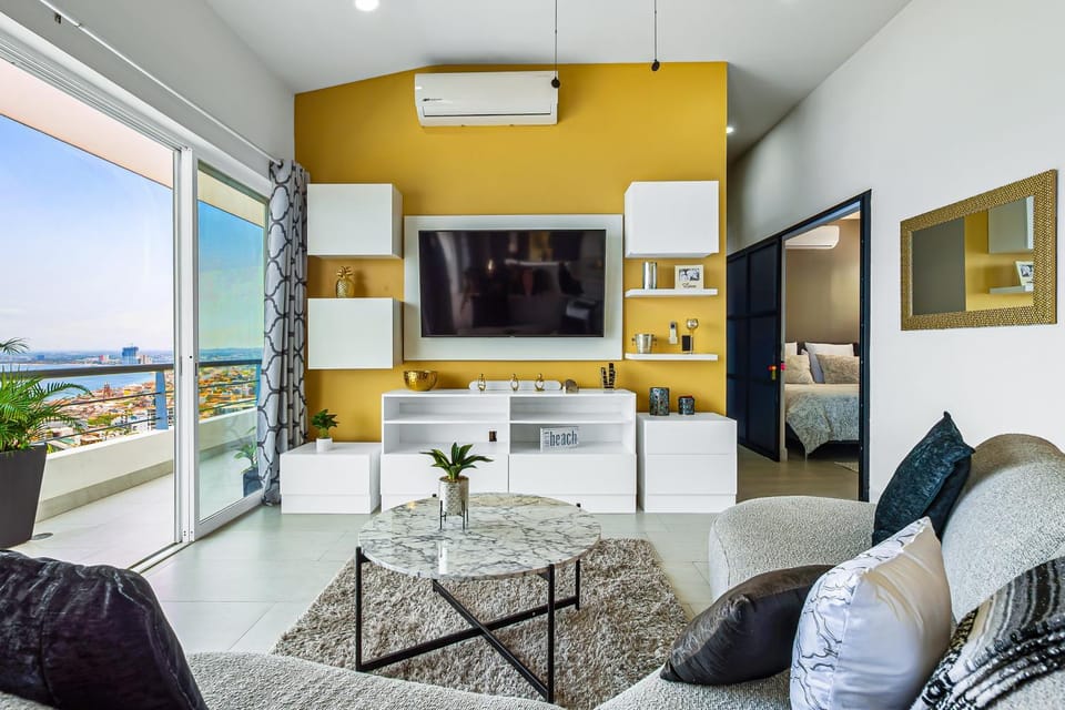 TV and multimedia, Living room, Seating area, air conditioner