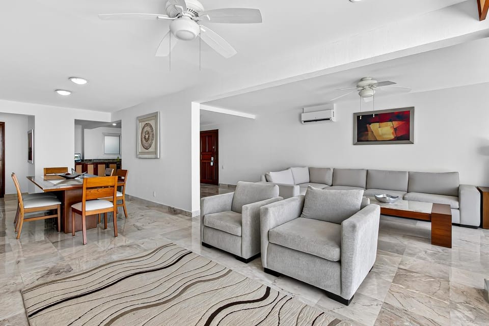 Living room, Seating area, Dining area, air conditioner