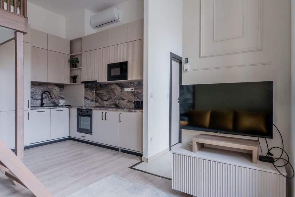 TV and multimedia, Kitchen or kitchenette, air conditioner