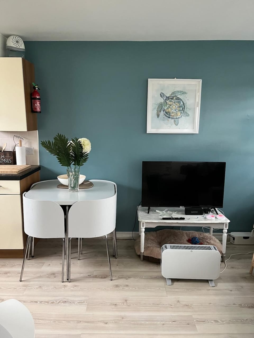 TV and multimedia, Dining area