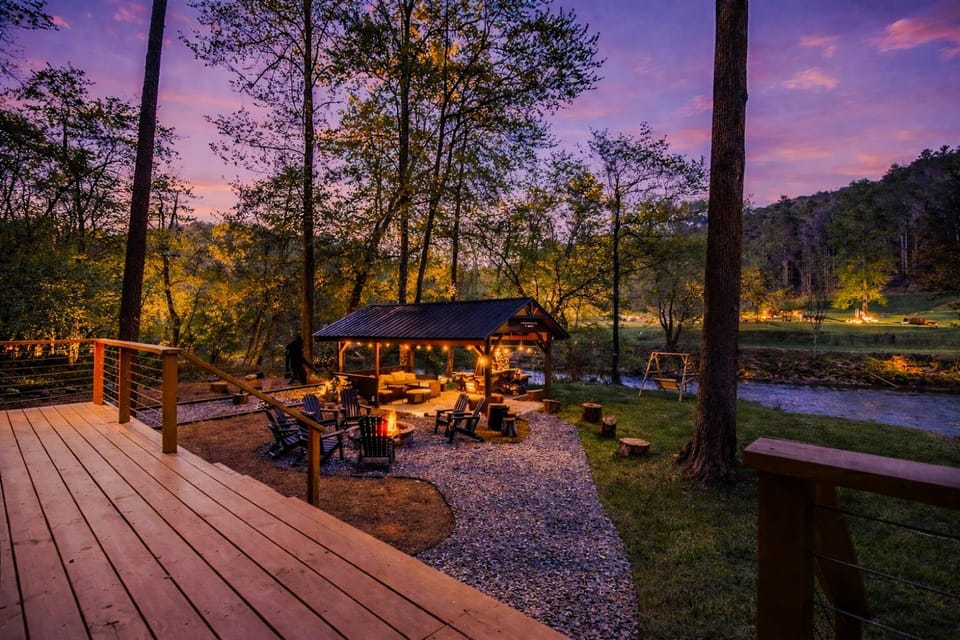 Natural landscape, River view, group of guests, fireplace