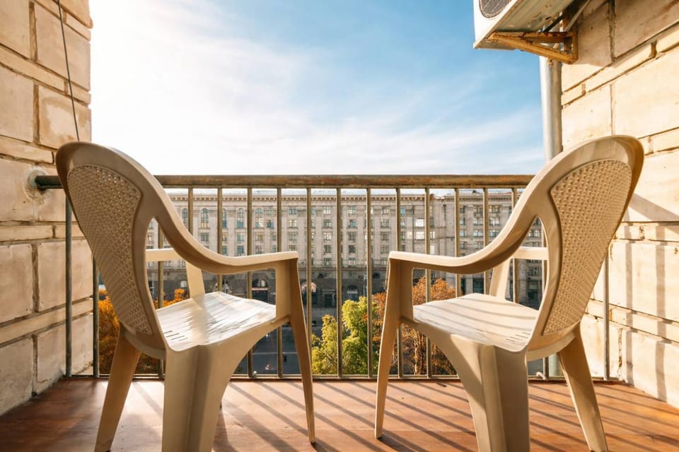 2-Bedroom Apartment on Khreshchatyk Apartment in Kiev City - Kyiv