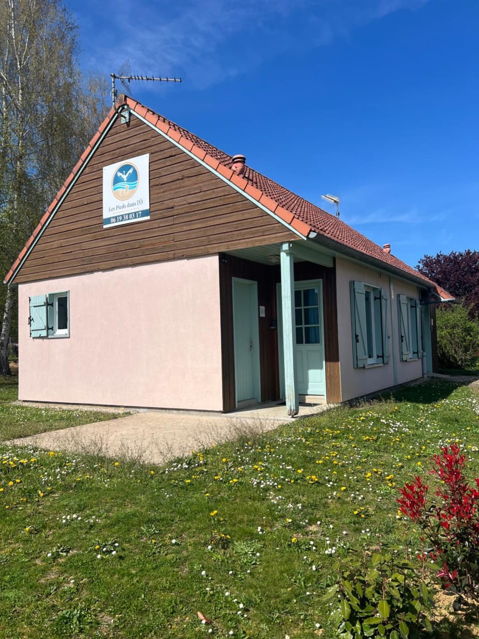 Gîtes Les pieds dans l'Ô 50A et 50B House in Giffaumont-Champaubert