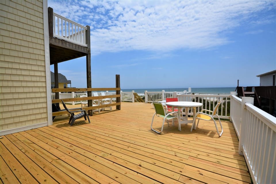 Discover oceanfront bliss at this 8 bedroom duplex in North Topsail Beach! House in North Topsail Beach
