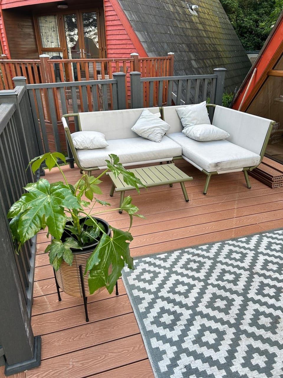 Deluxe Beach Chalet in Kingsdown! Sleeps 6 House in Dover District