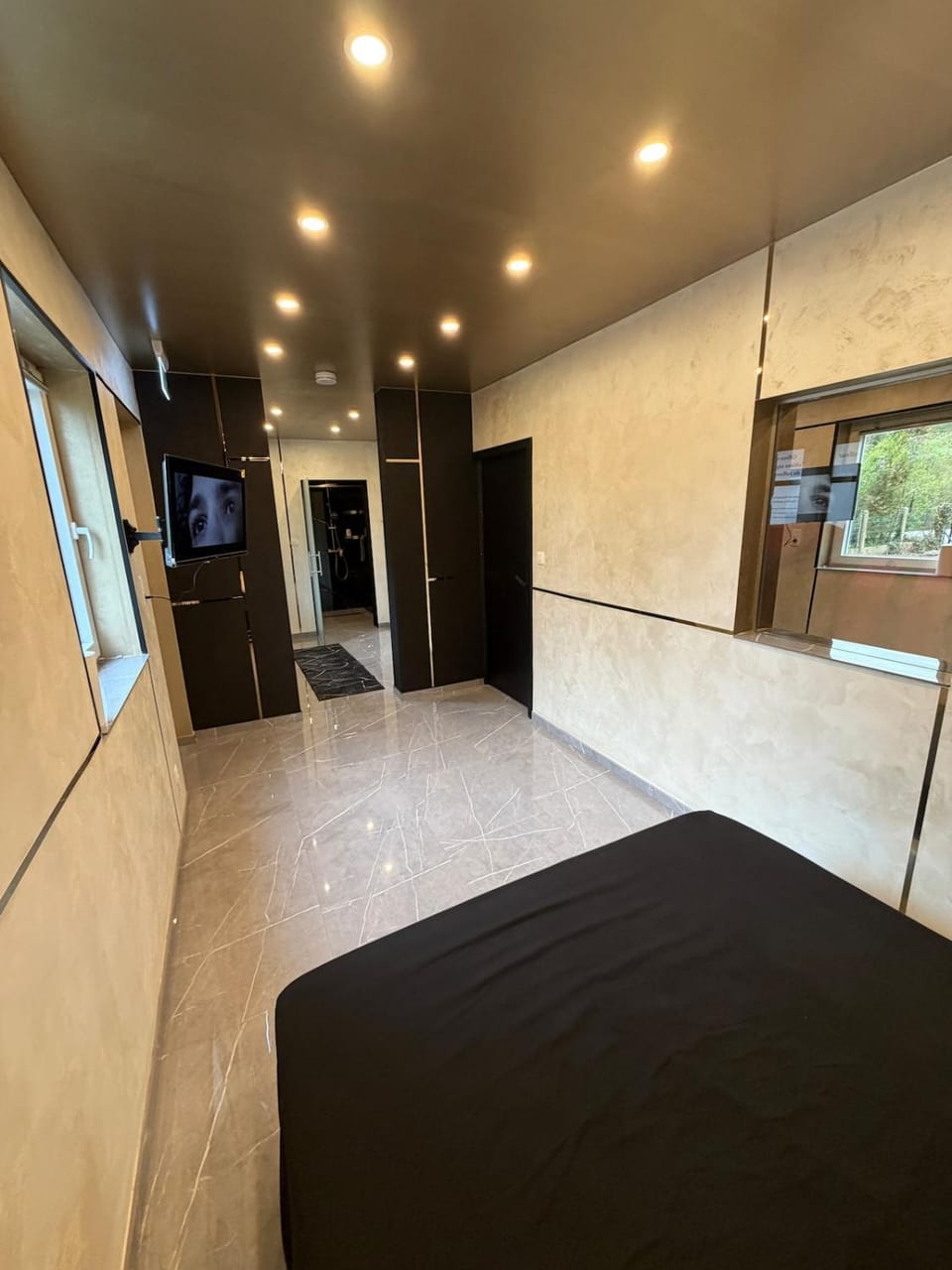 Luxury studio with Bukhari Luxury Rental Apartment in Belgium