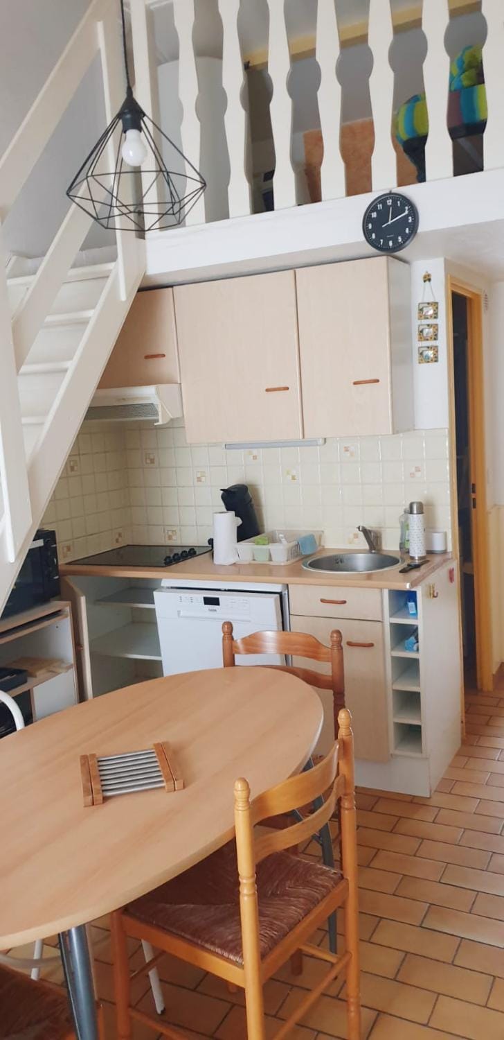 Maisonnette 2 terrasses Proche plage House in Saint-Cyprien