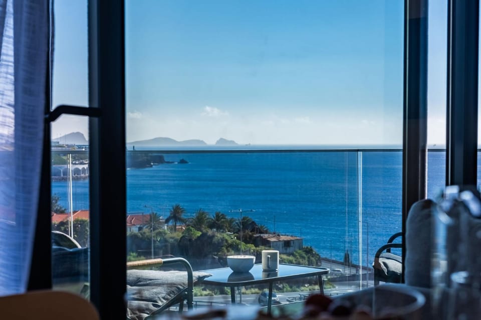 Endless Horizon BY YOUR KEY MADEIRA Apartment in Madeira District
