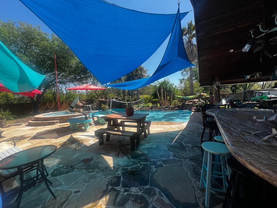Pool view, Swimming pool, sunbed