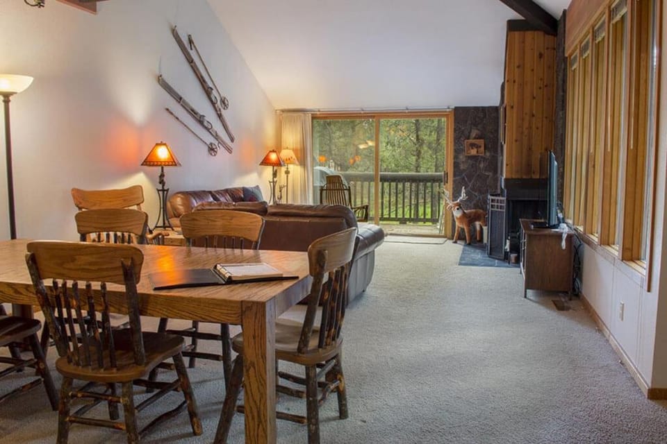56 Wildflower Apartment in Sunriver