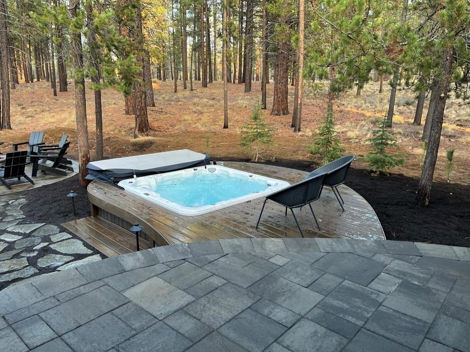 56203 Sable Rock Loop House in Oregon