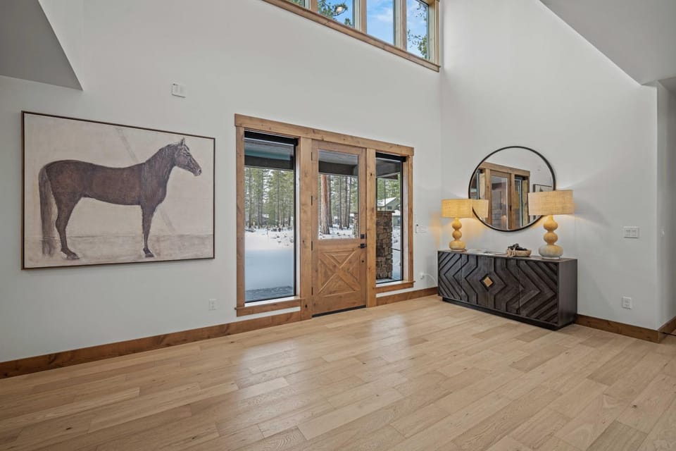 56225 Rockcress Lane House in Oregon