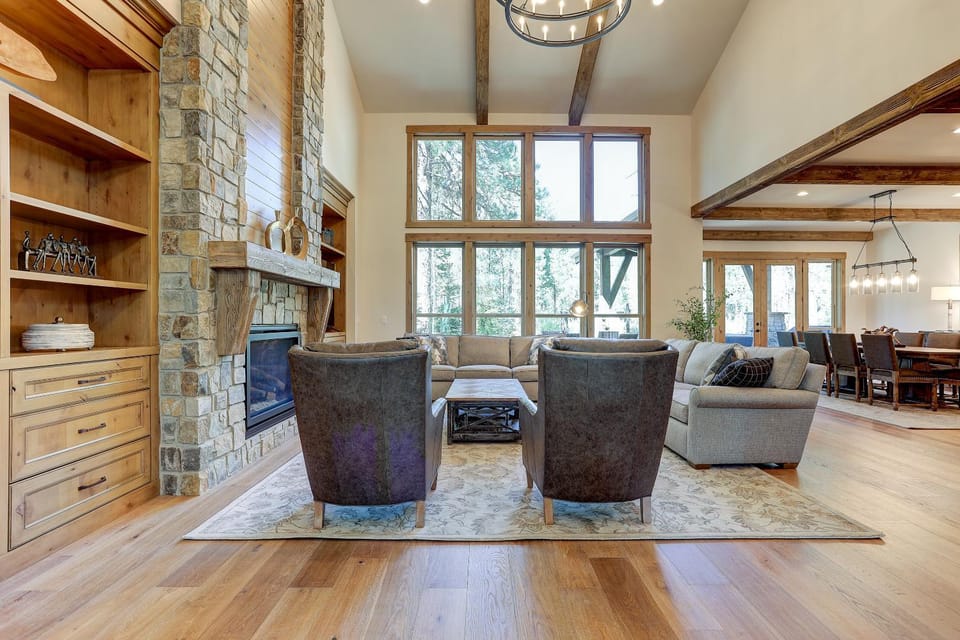 56248 Sable Rock Loop House in Oregon