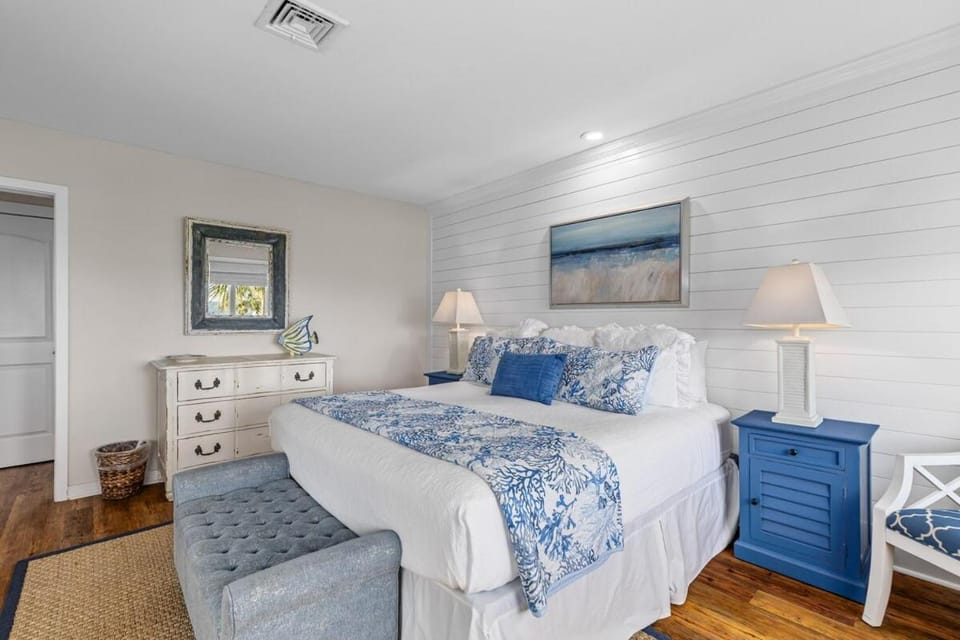 New Listing! Port O' Call D203- Direct Ocean View! Apartment in Wild Dunes