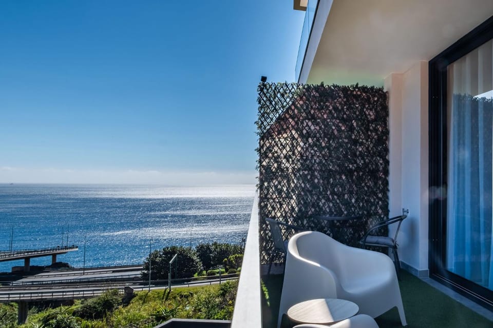 Fénix Horizon Sea View BY YOUR KEY MADEIRA Apartment in Madeira District