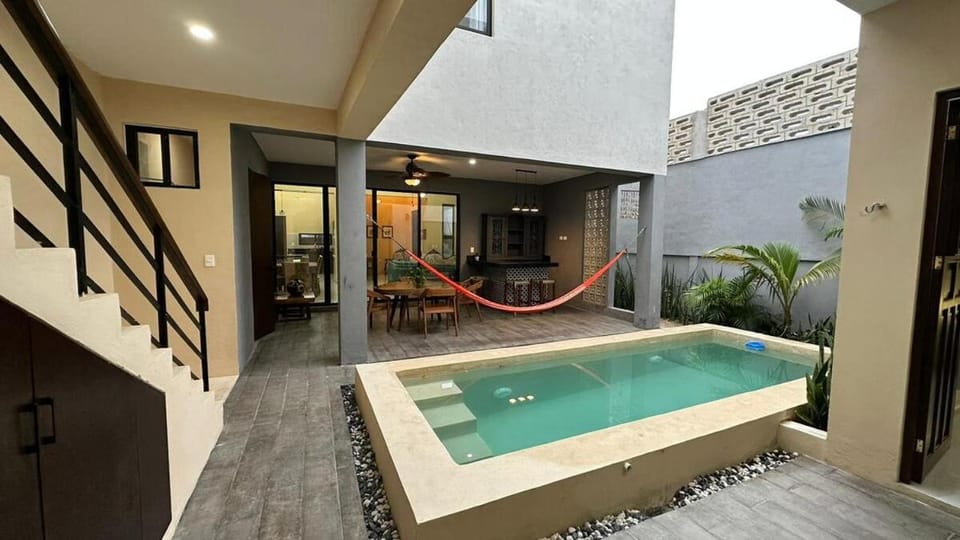 Swimming pool