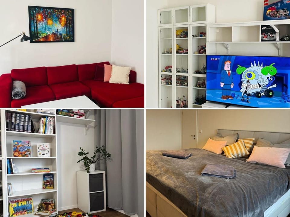 Communal lounge/ TV room, Living room