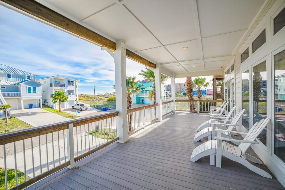 Gone Coastal - Ocean Views House in Port Aransas