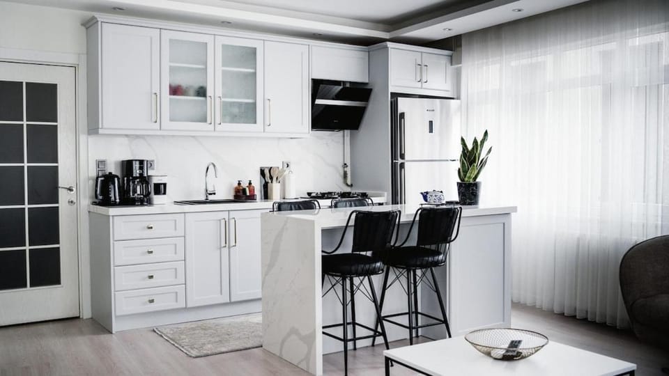 Kitchen or kitchenette, Dining area, kitchen