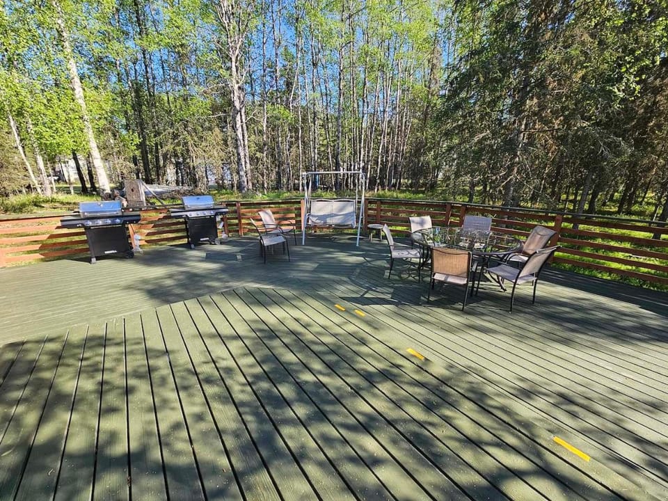 Charming Duplex Close to Soldotna and Kenai River - Main Floor House in Sterling