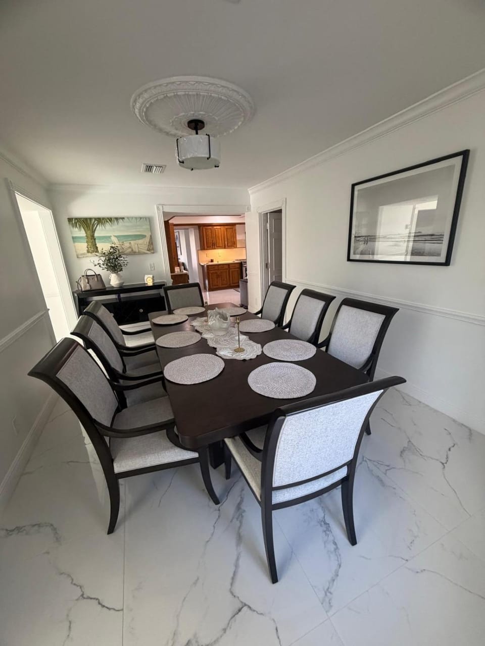 Beach Mansion 3 minute Drive to the Beach! House in Pompano Beach