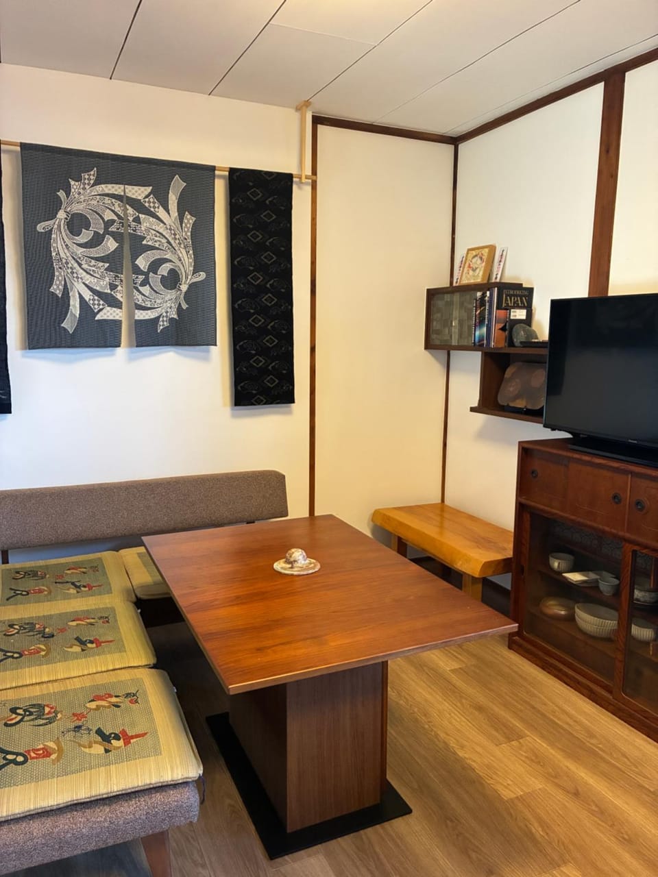 Photo of the whole room