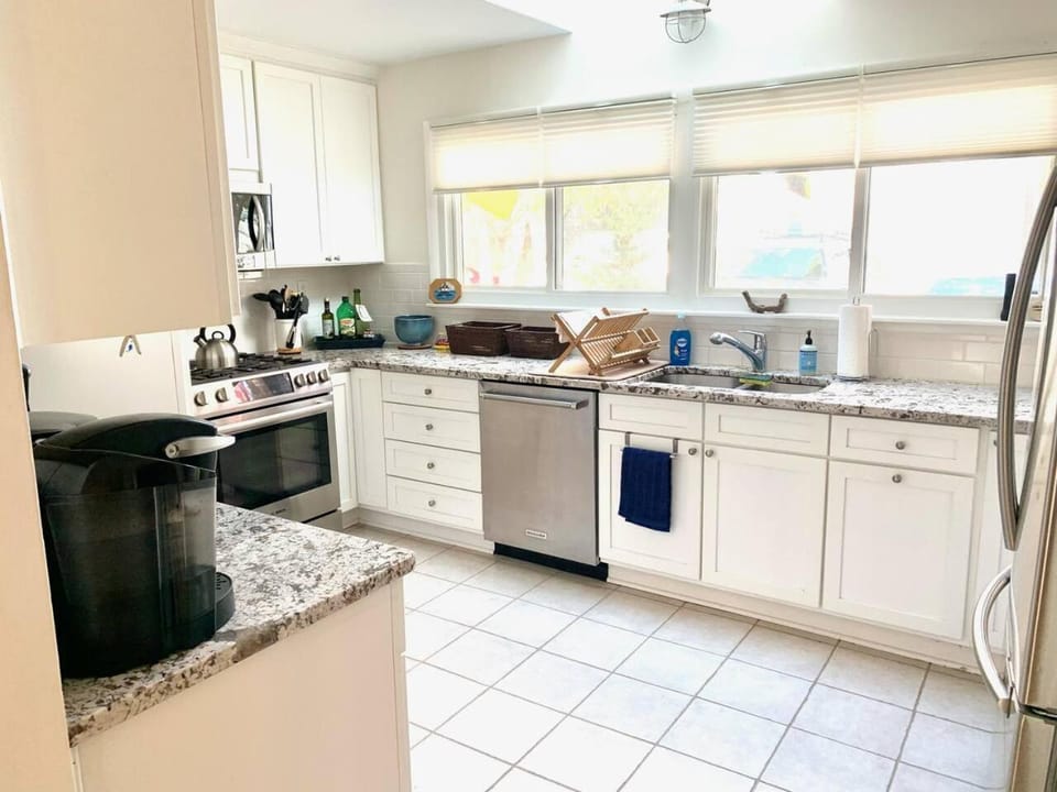 Annapolis 4BR-Gameroom & firepits-walk everywhere! House in Spa Creek