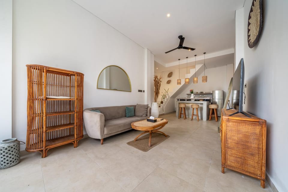 TV and multimedia, Kitchen or kitchenette, Living room