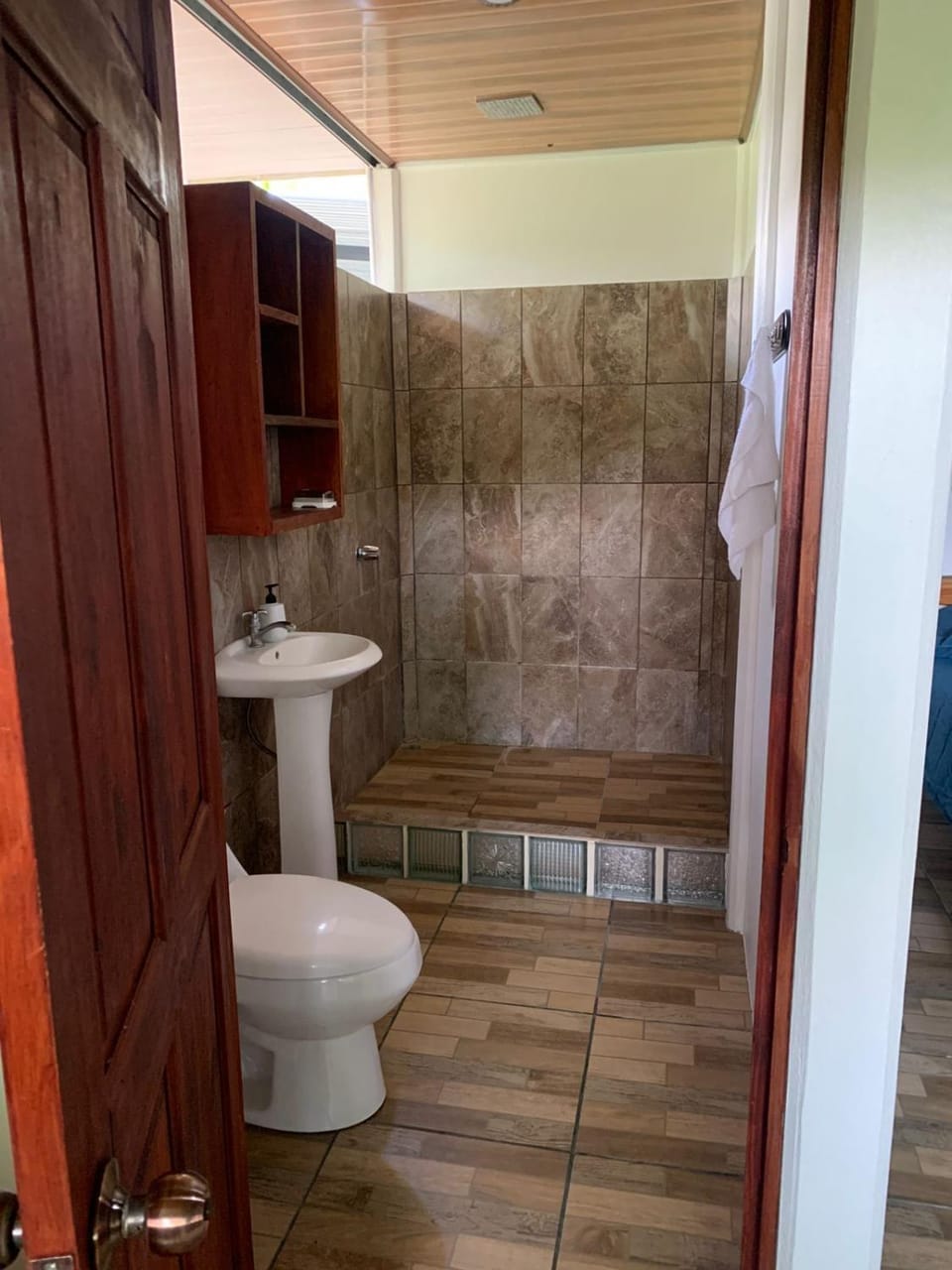 Hospedaje las rocas Apartment in Puntarenas Province