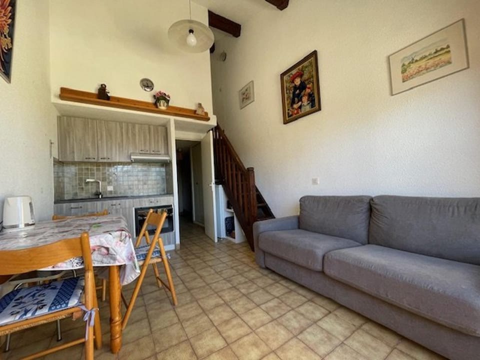 Duplex T2 avec aperçu mer, parking - pers. - FR-1-308-214 Apartment in Le Lavandou