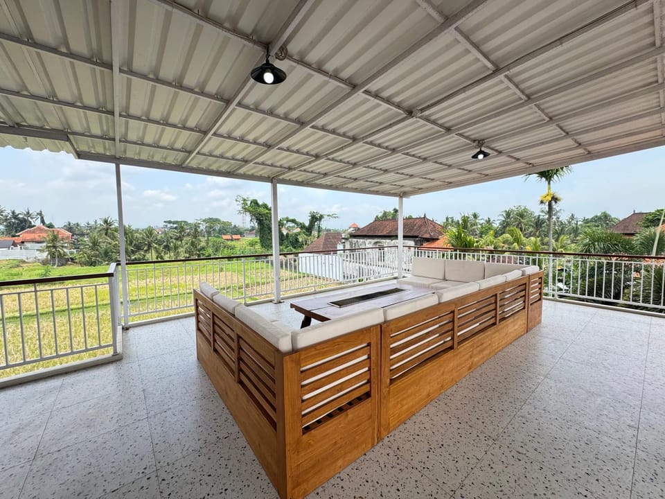 Patio, Day, View (from property/room), Balcony/Terrace, Dining area