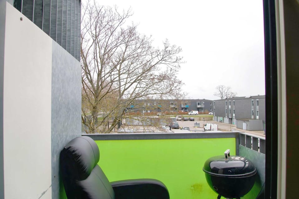 Urban Living 3 minutes from S-Train Apartment in Albertslund