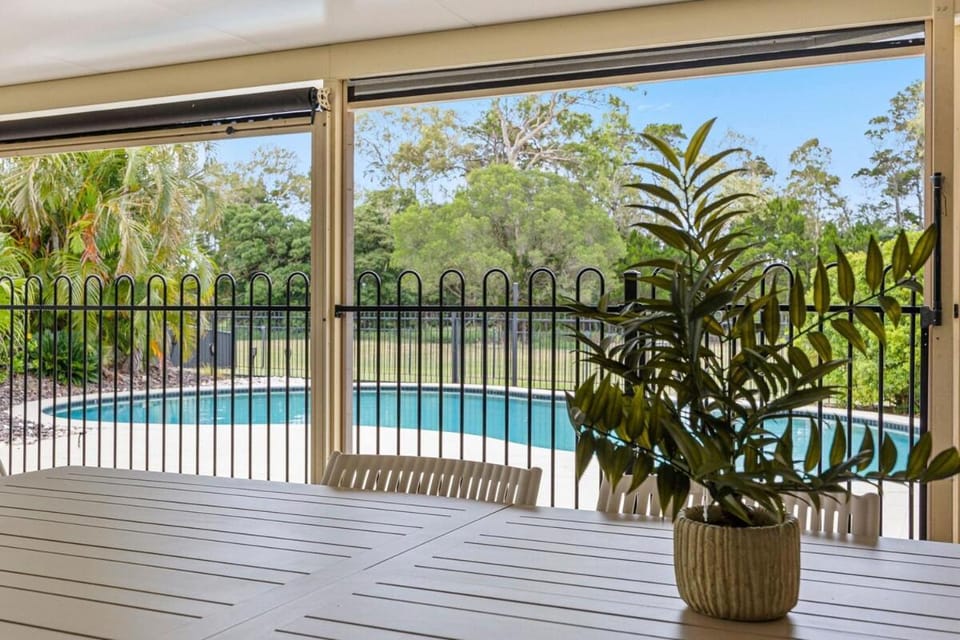 Salt & Sand Beachside Hideaway Apartment in Hervey Bay