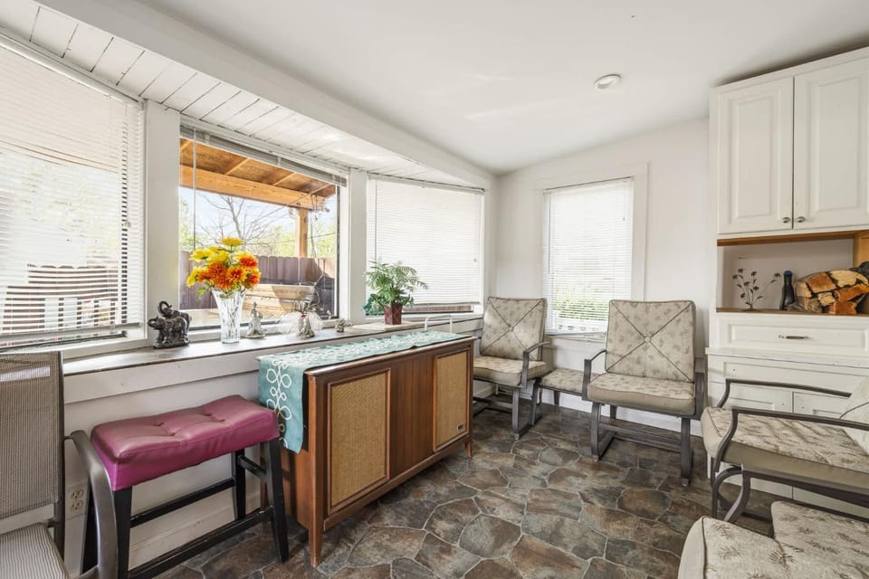 Louisville Retreat with Firepit - Fenced Yard - Grill - Family Friendly House in Jefferson County