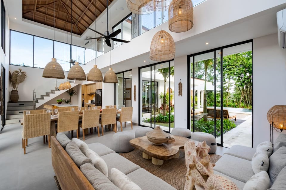 Living room, Seating area, Dining area