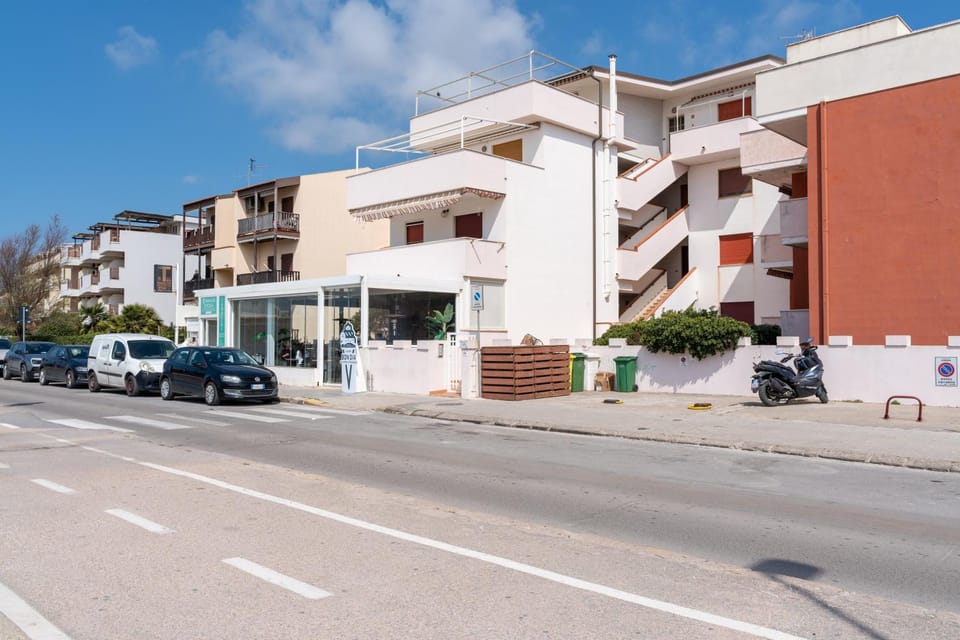 Property building, Facade/entrance