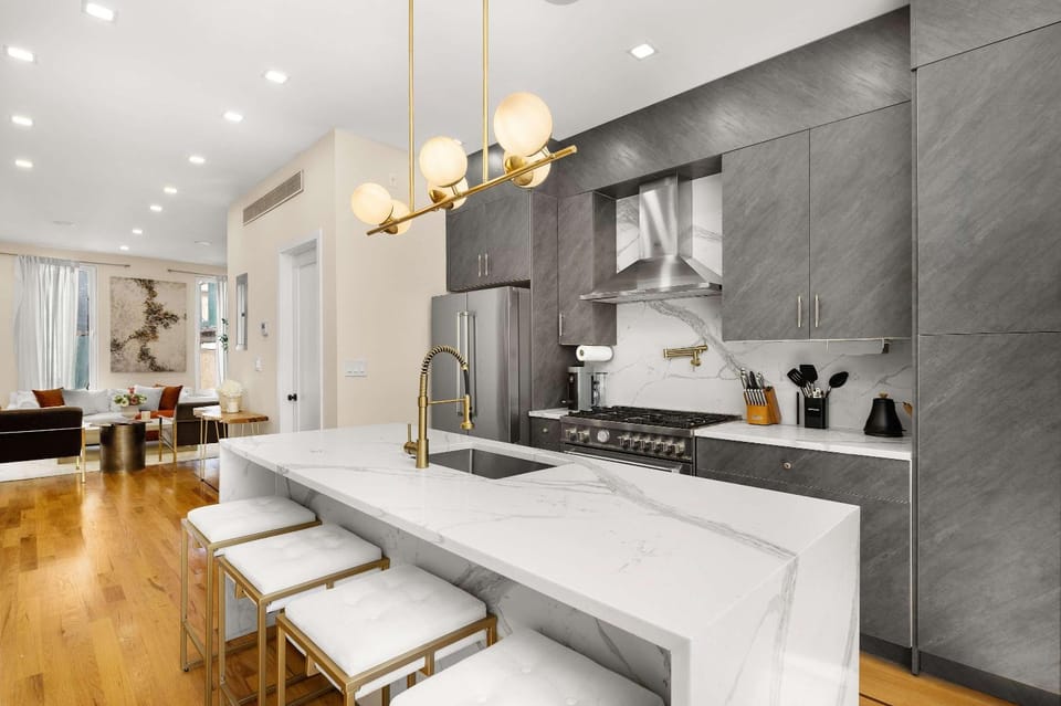 Bushwick Townhouse by Haus Modern 3BR with private yard Apartment in Bedford-Stuyvesant