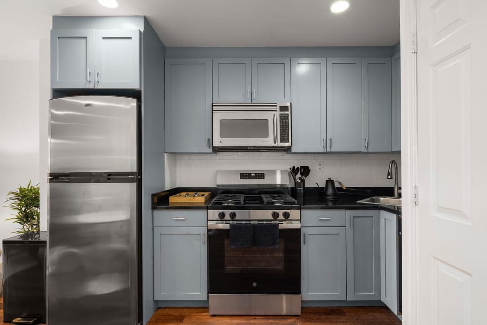 Cooper Terrace 1BR Light-Filled Loft with Balcony in Elevator Building Apartment in East Village