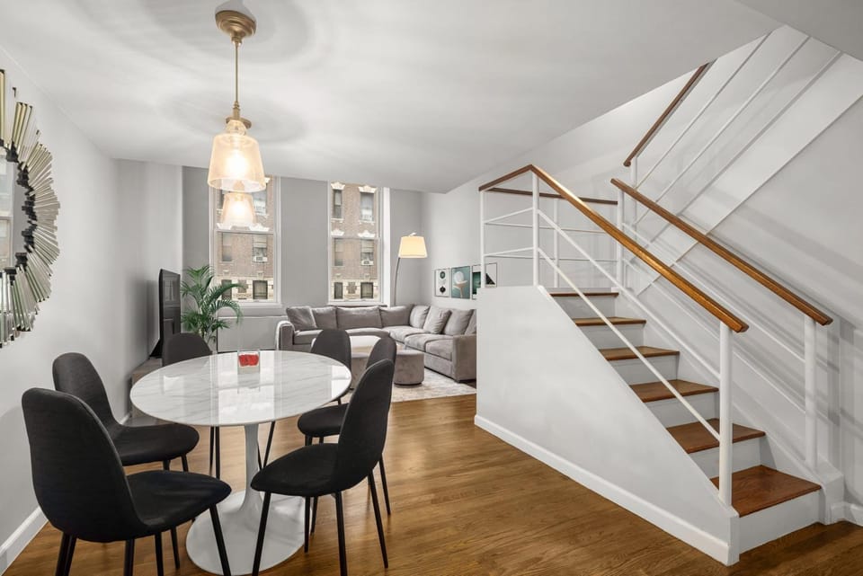 Gramercy Duplex by StayHaus 2BR in elevator bldg Apartment in Lower Manhattan