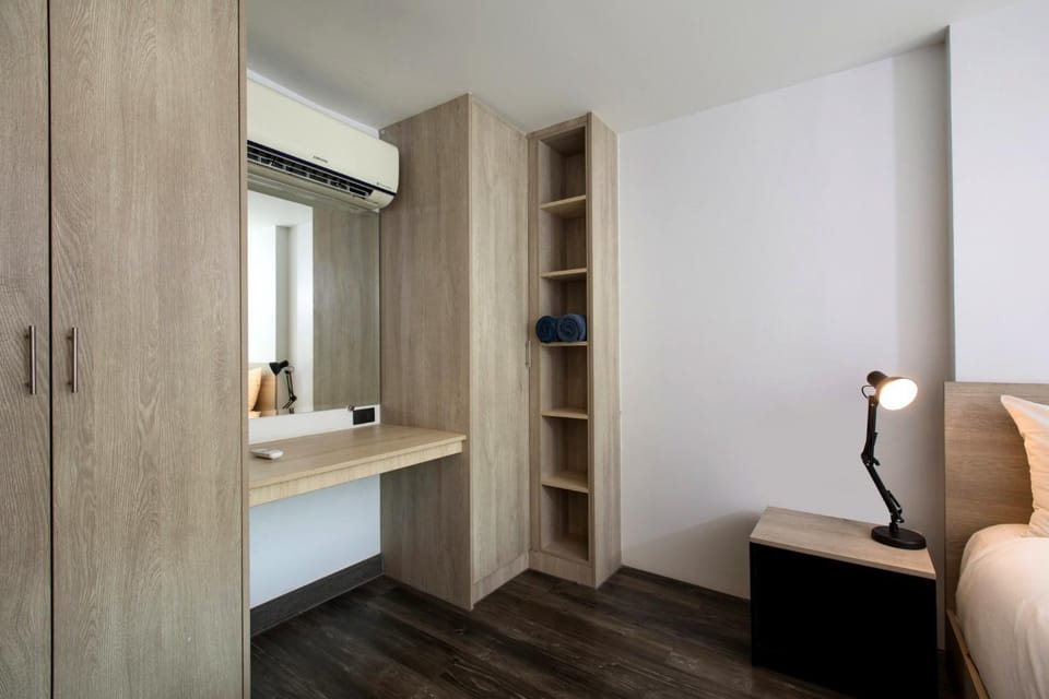 Bedroom, hair dresser, wardrobe